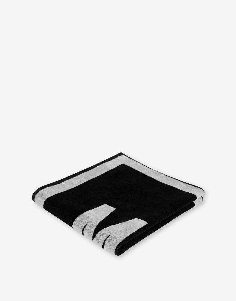 Maxi Logo beach towel Black Moschino 1