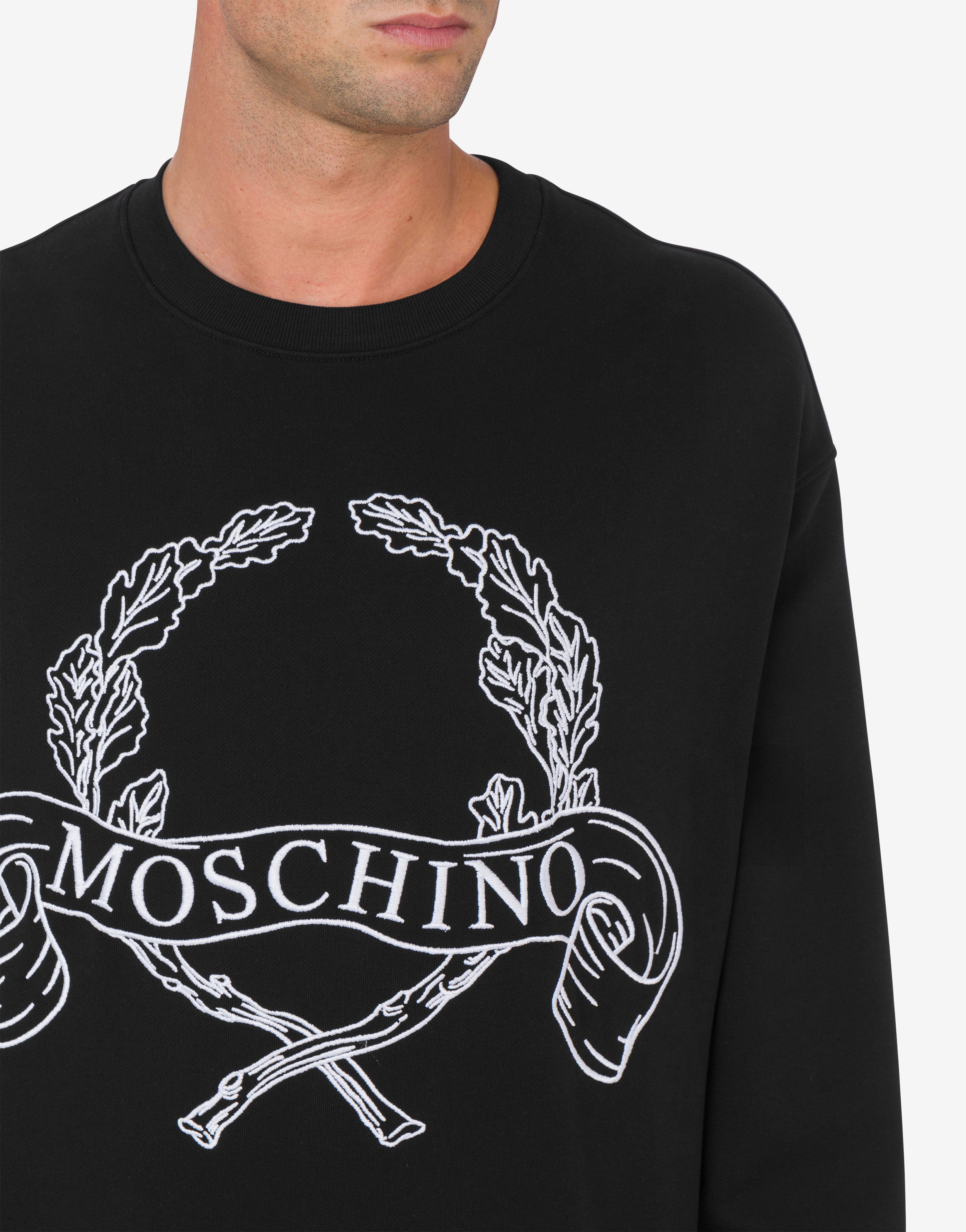 Moschino ブラック Laurel Crown ロゴ スウェットシャツ Moschino Laurel Crown スウェットシャツ | ブラック | FARFETCH JP