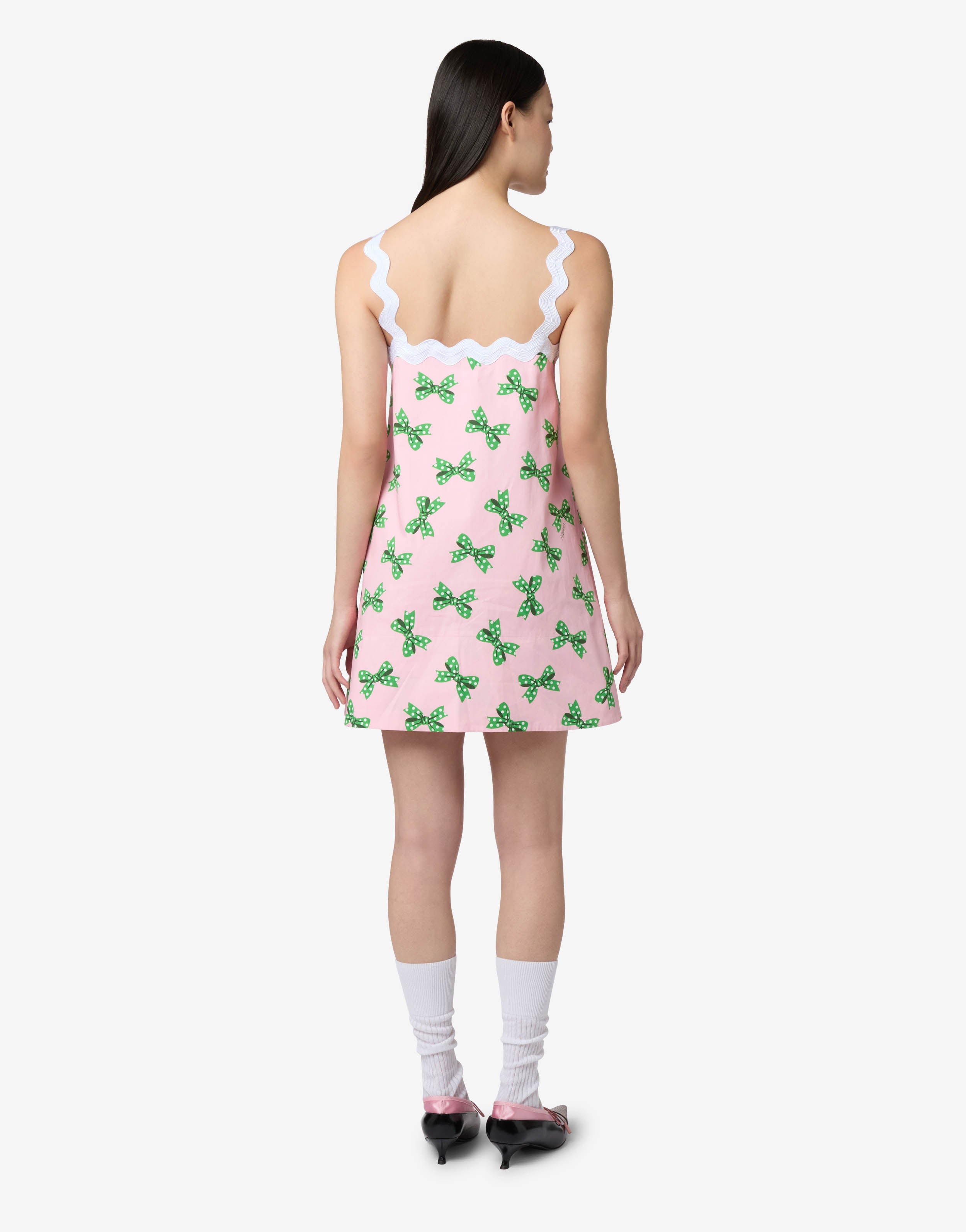 Moschino | オンラインブティック：ラグジュアリーなファッション