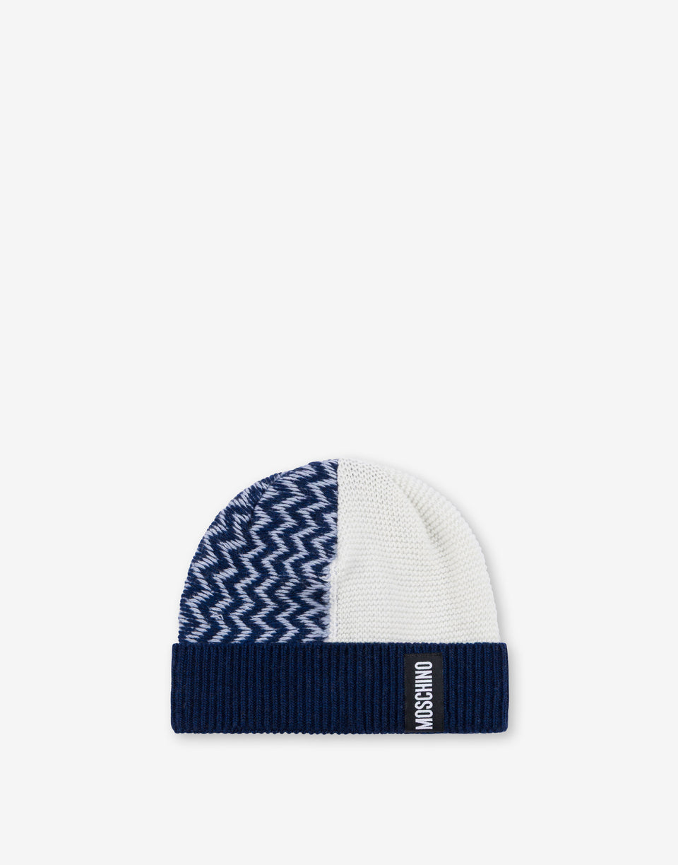 Embroidered patchowrk hat Blue Moschino 0