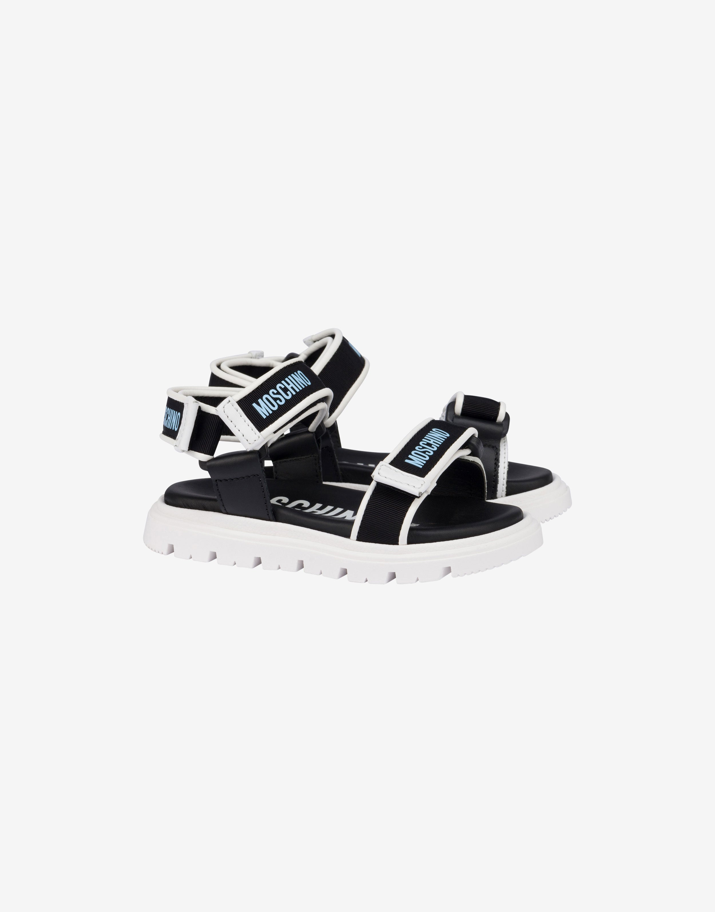 Sports sandals with logo