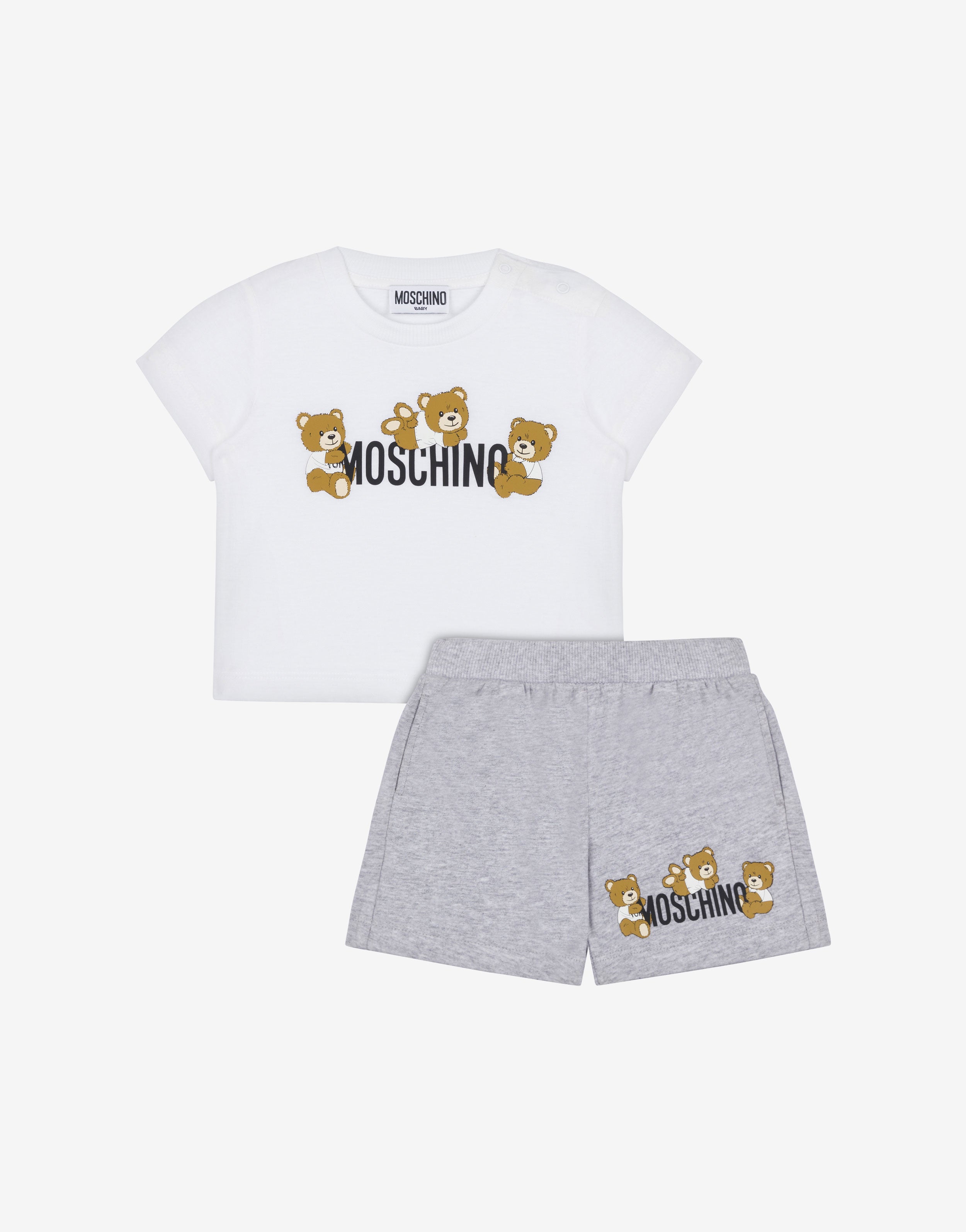 【関税&送料込】Moschino Teddy Bear Shorts 28260454_57701284_600.jpg