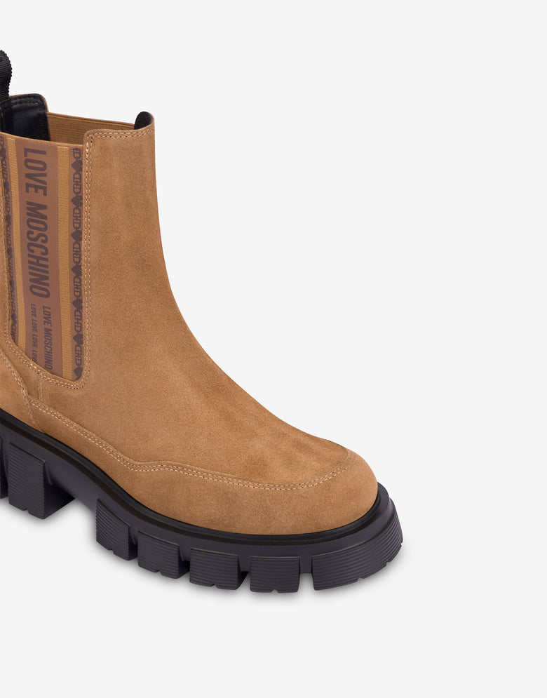 Suede ankle boots Beige Love Moschino 3