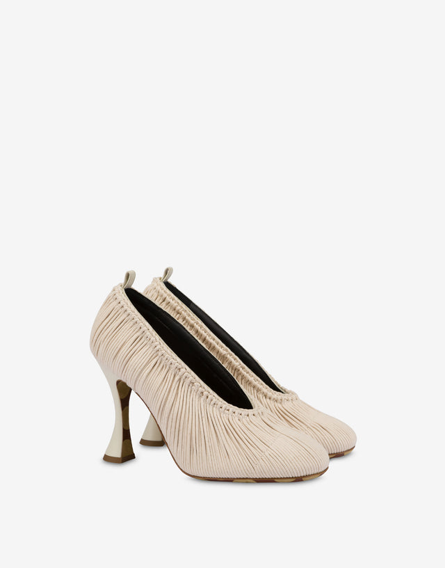 Duck Waxed Lace Pumps Ivory Moschino 0