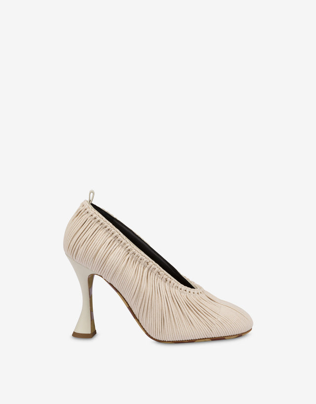 Duck Waxed Lace Pumps Ivory Moschino 1