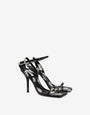 Hohe Sandalen mit Margaritenmuster