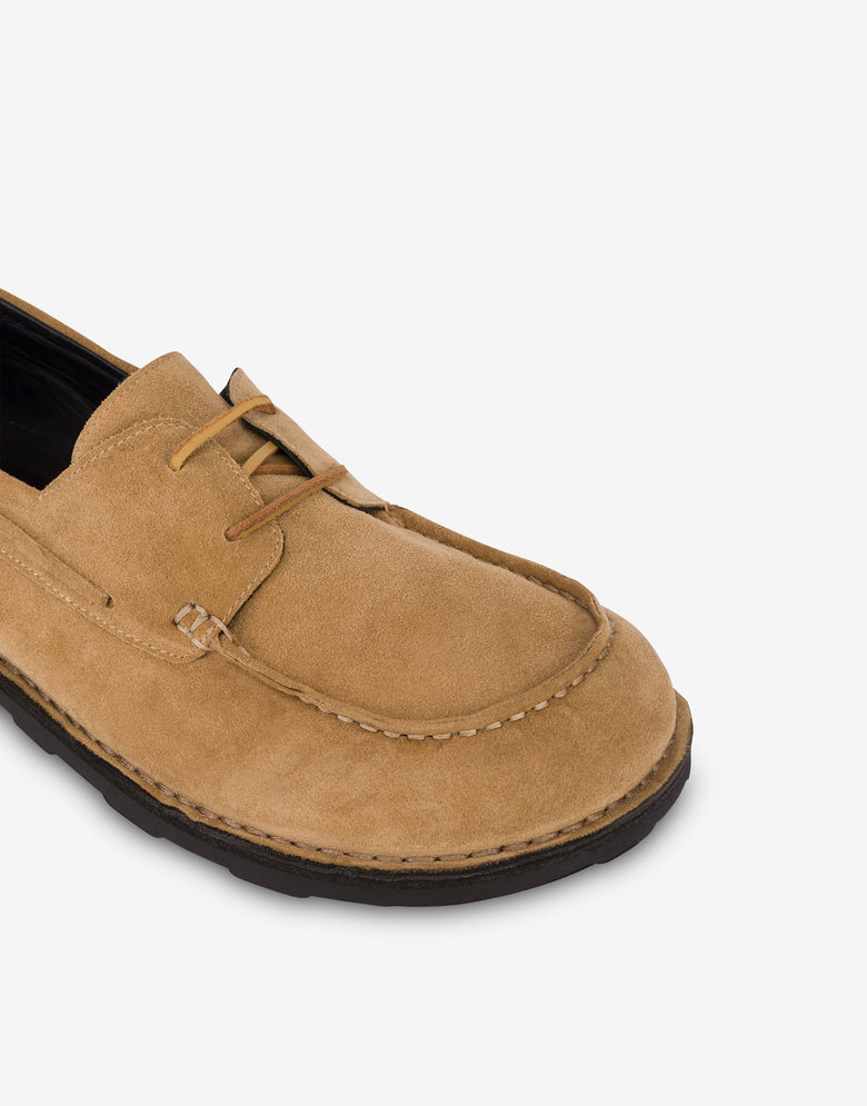 Mocassins em camurça Beige Moschino 3