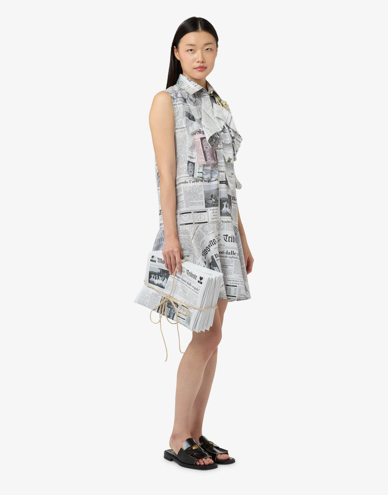 Newspaper bag White Moschino 4