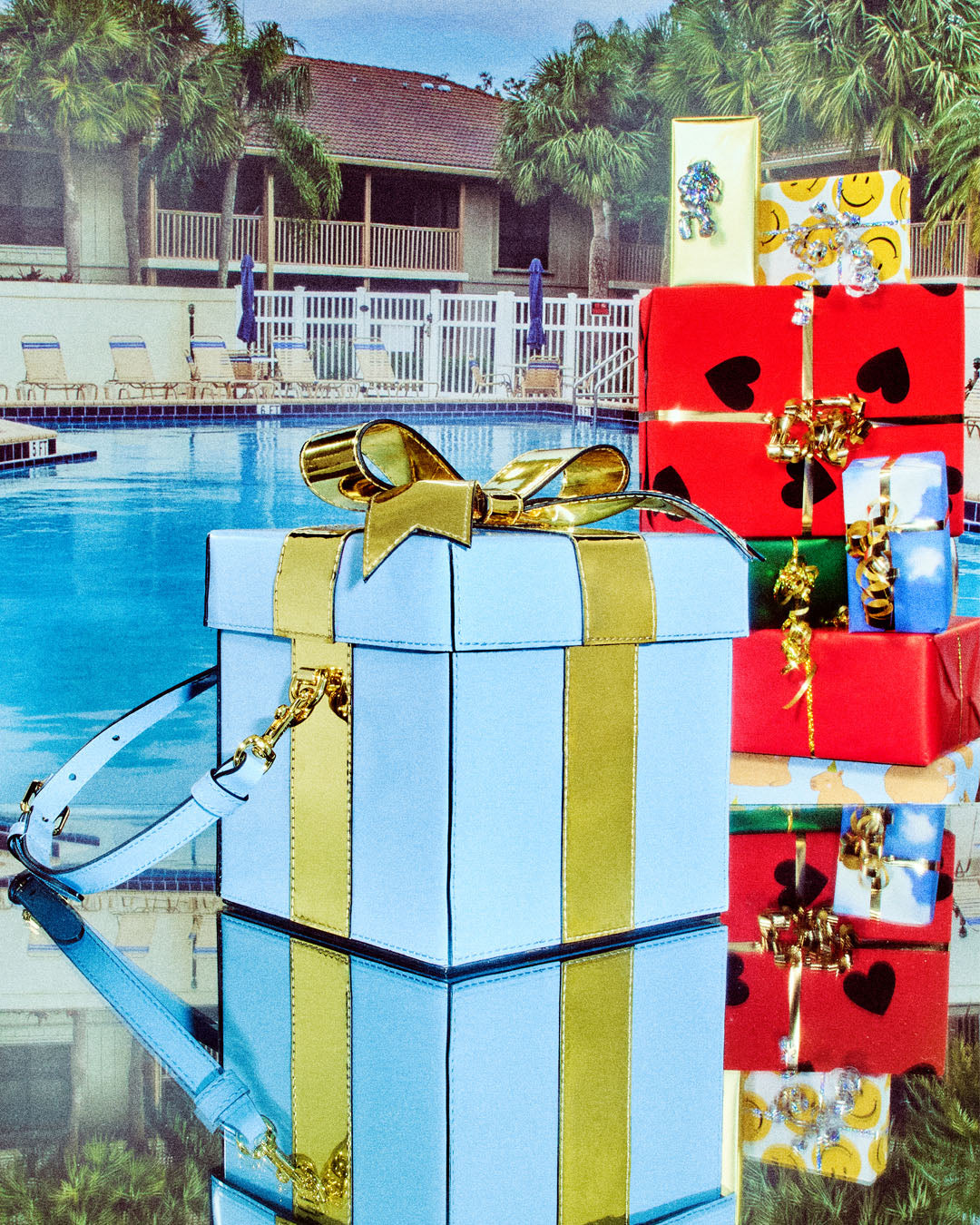 美品 モスキーノ コート MOSCHINO ベルベット 刺しゅう 花柄モチーフ